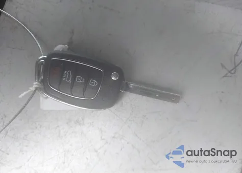 2018 Hyundai Santa Fe Sport 2.4L z USA, uszkodzony, nr VIN 5NMZT3LB5JH057650